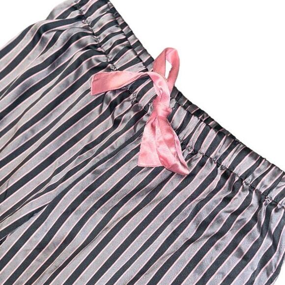 NWOT Victoria’s Secret Charcoal Blue and Pink Stripe Pajama Pants Size Small - Picture 1 of 4